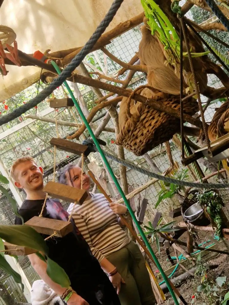 Ourtwostepstart volunteering in Rescate Animal Wildlife Sanctuary