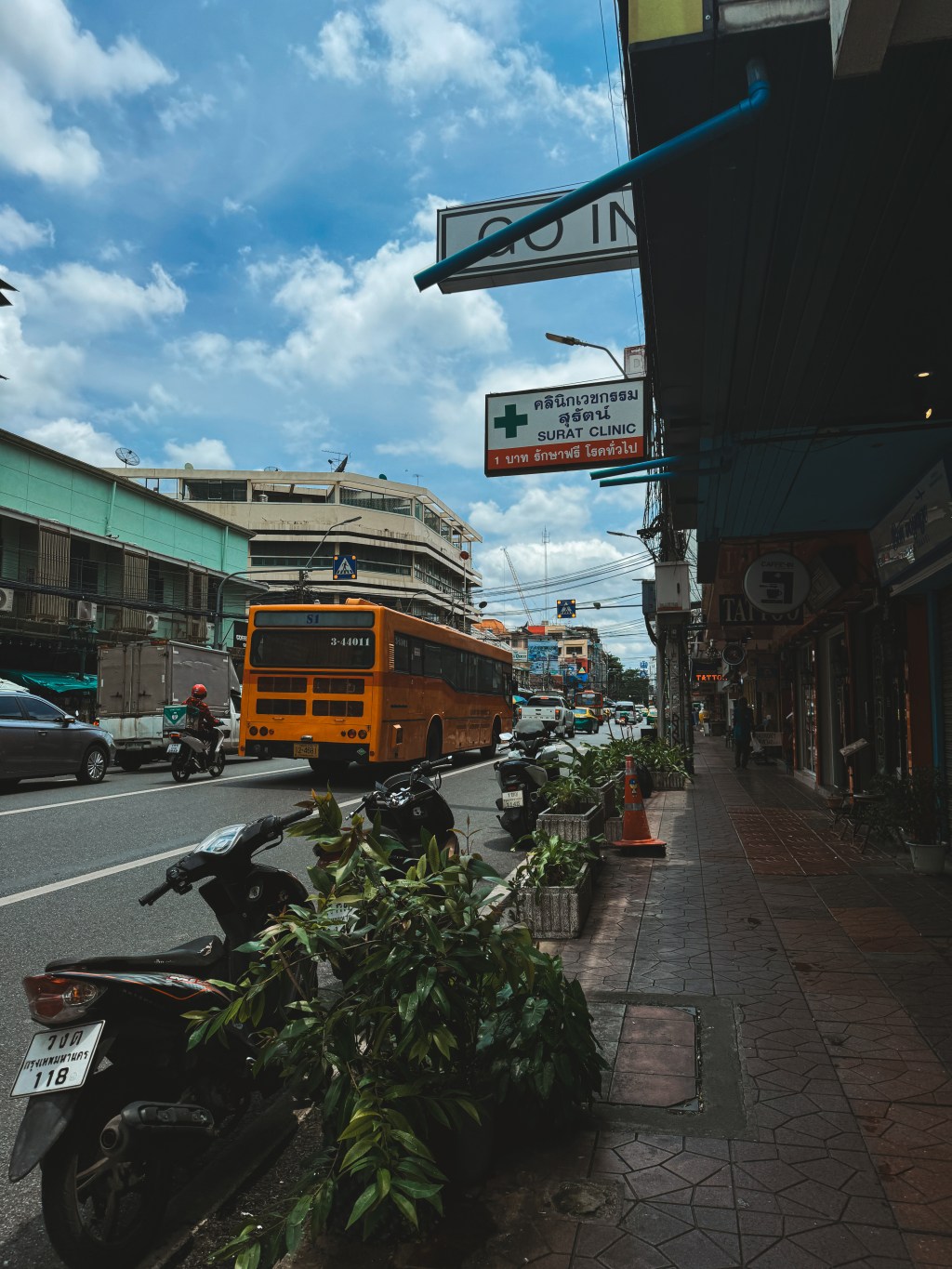 76 Bangkok quirky, City-life Captions for your Thai Adventure