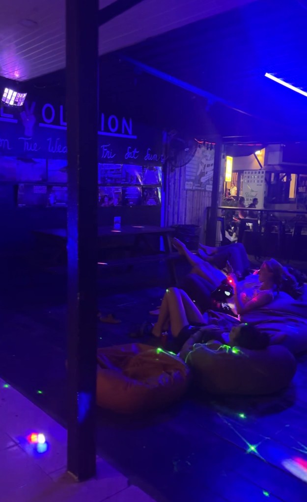 hostel activities in Koh Tao